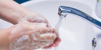 Как отмыть монтажную пену с рук: несколько простых советов и способов